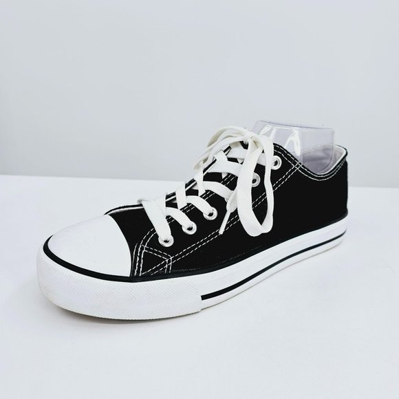 Unbranded Shoes - Canvas Low Top Sneakers 8 39 Black White Lace Up Classic Casual Shoes Unbranded